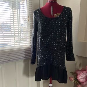 A’reve woman black and grey long sleeves dress with sheer hemline. Size L. Used.